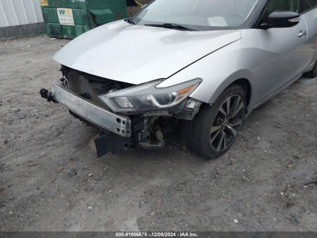 1N4AA6AP7JC380394 Nissan Maxima 3.5 Sv