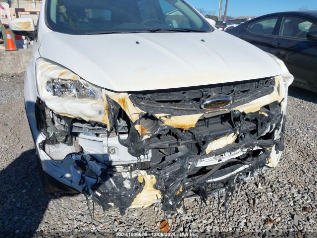1FMCU9GX3GUB62308 Ford ESCAPE SE