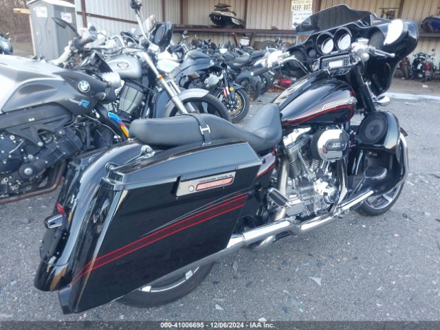 2011 HARLEY-DAVIDSON FLHXSE2 1HD1PZ810BB953962 Photo 3