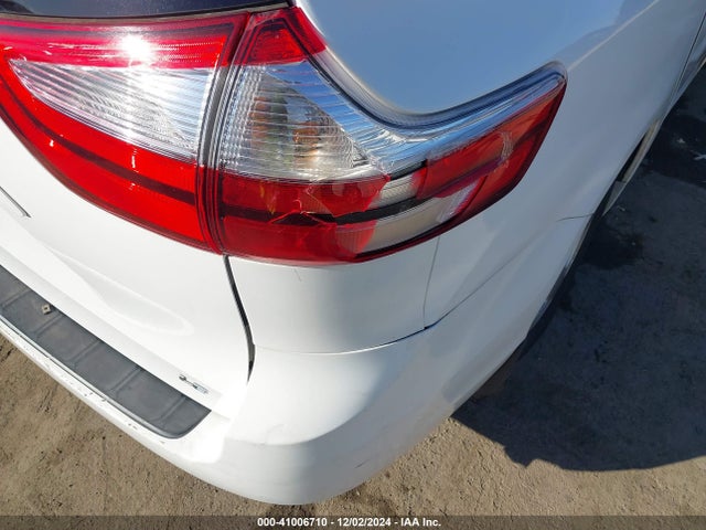 Toyota Sienna Le 8 Passenger 2017 5TDKZ3DCXHS871727 Image 22