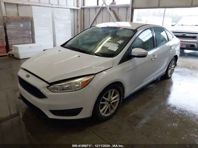 Ford FOCUS SE 2016 1FADP3F25GL323675 Image 2