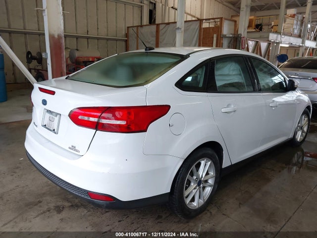 Ford FOCUS SE 2016 1FADP3F25GL323675 Image 4