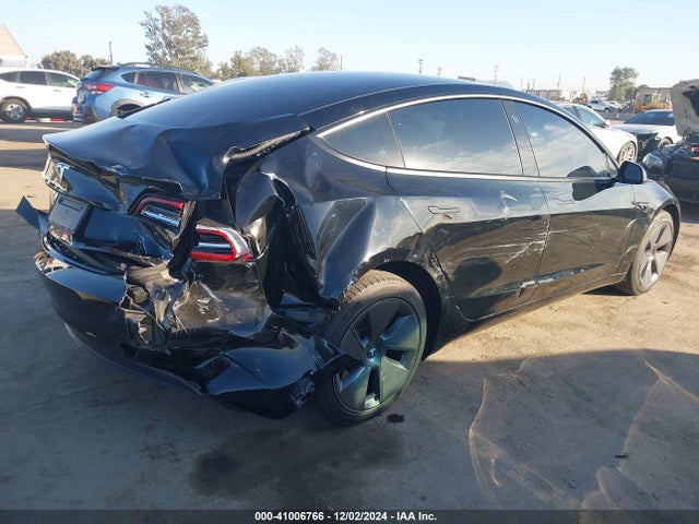 2023 TESLA MODEL 3 5YJ3E1EA4PF483252 Photo 3