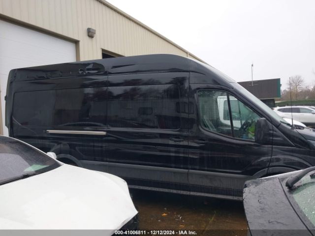 1FTBR3U85NKA64644 Ford Transit-250 Cargo Van