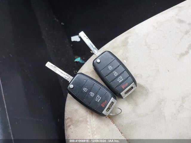 KIA Optima Lx 2015 KNAGM4A78F5628838 Image 11