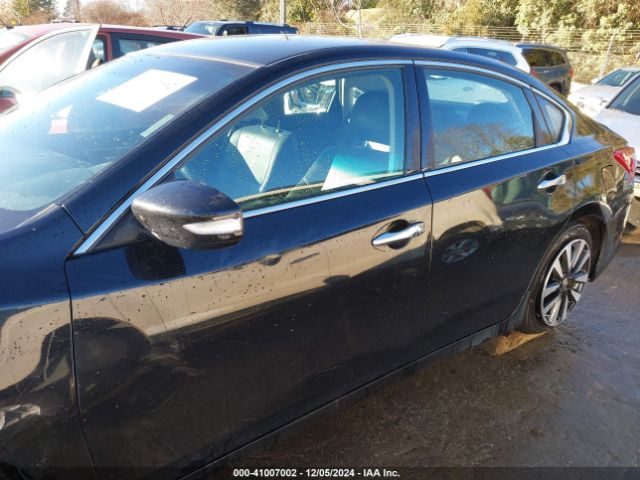 1N4AL3AP5JC156632 Nissan Altima 2.5 Sl