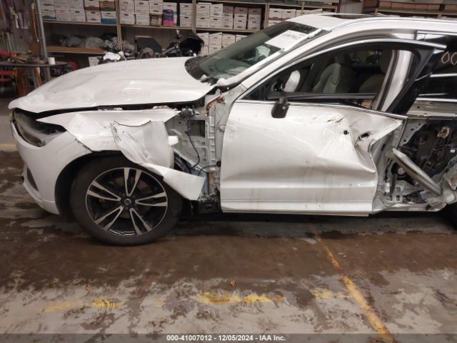 YV4102RK3M1864137 Volvo Xc60 T5 Momentum