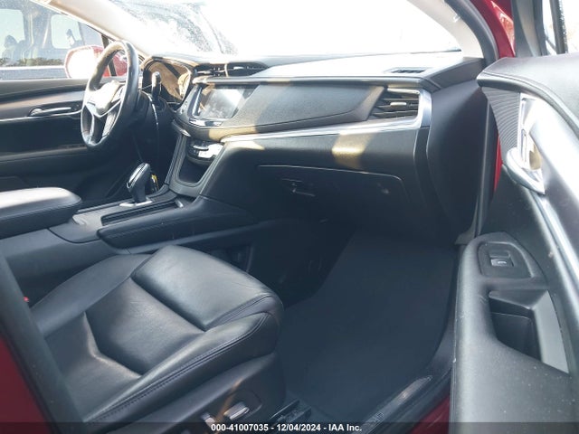 2018 CADILLAC XT5 1GYKNERS5JZ184581 Photo 4