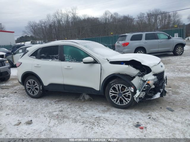 1FMCU9H99LUA08809 Ford ESCAPE SEL