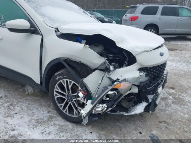 1FMCU9H99LUA08809 Ford ESCAPE SEL
