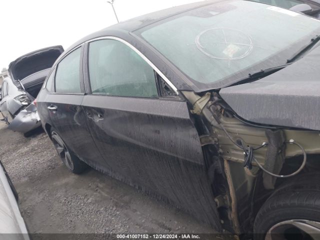 1HGCV2F93JA011412 Honda Accord Touring 2.0t