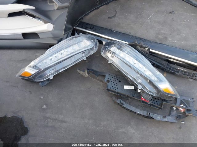 1HGCV2F93JA011412 Honda Accord Touring 2.0t