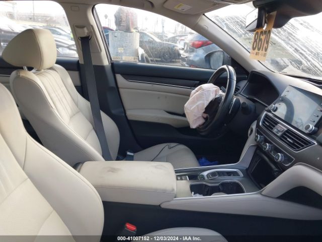 1HGCV2F93JA011412 Honda Accord Touring 2.0t