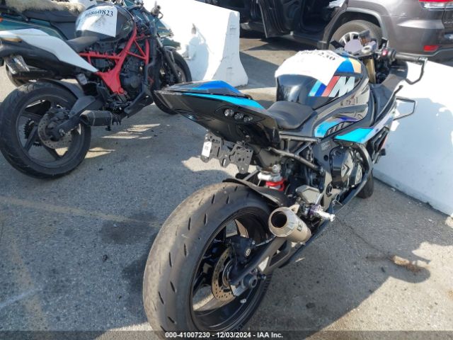 2022 BMW S 1000 WB10E2309N6F52531 Photo 3