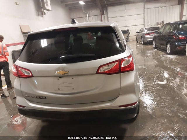 Chevrolet EQUINOX LS 2019 2GNAXHEV4K6119030 Image 16