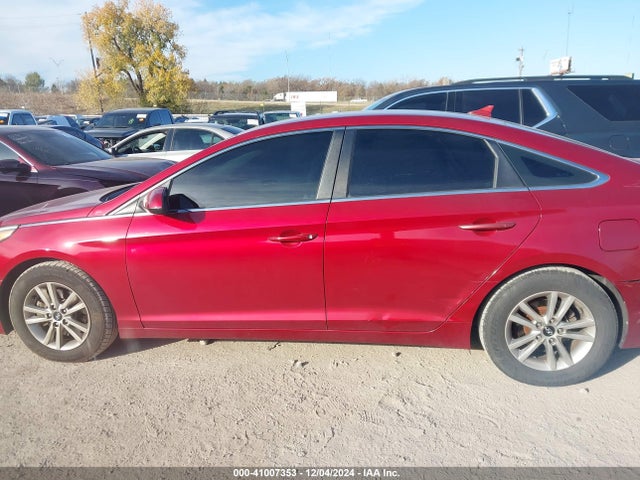 Hyundai SONATA SE 2015 5NPE24AF4FH069425 Image 14