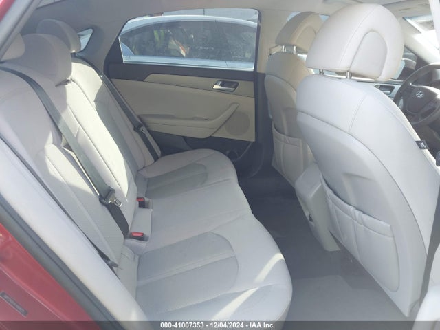 Hyundai SONATA SE 2015 5NPE24AF4FH069425 Image 8