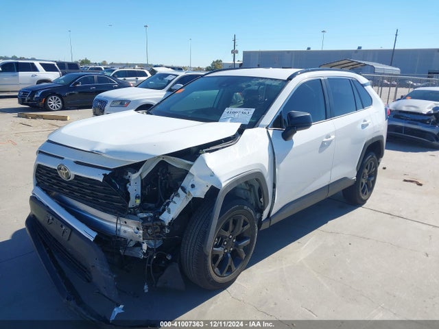 Toyota RAV4 LE 2021 2T3H1RFV9MC159285 Image 2