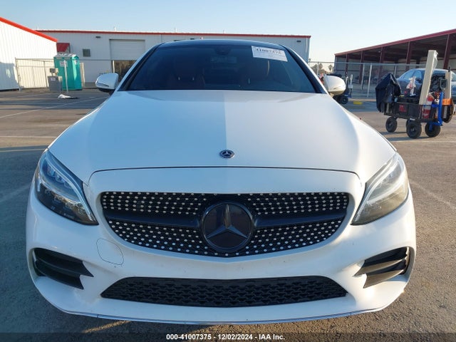 WDDWJ8EB4KF825304 Mercedes-Benz C 300 4matic
