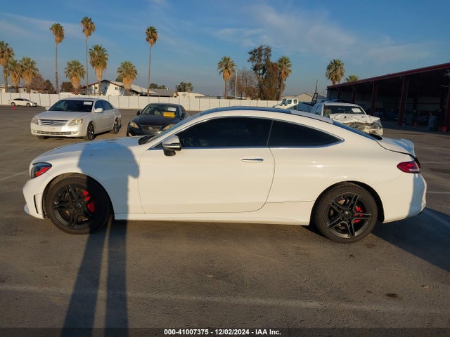 WDDWJ8EB4KF825304 Mercedes-Benz C 300 4matic