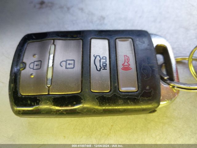 KNALN4D70G5216311 KIA Cadenza Premium