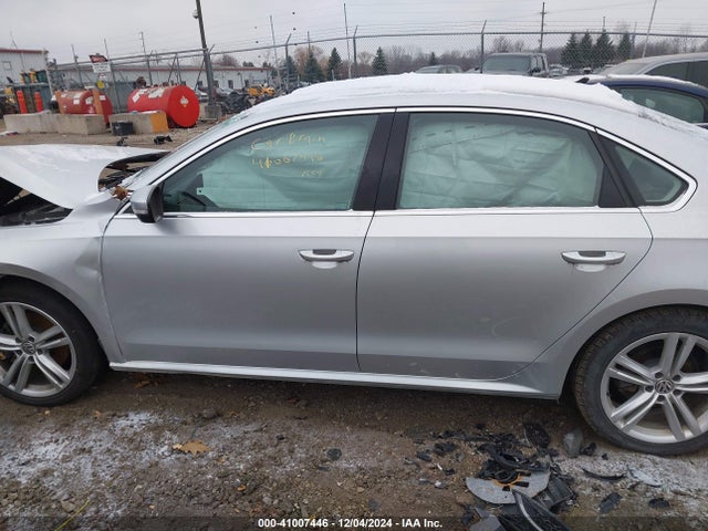 1VWBV7A33FC089336 Volkswagen Passat 2.0l Tdi Se