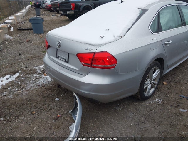 1VWBV7A33FC089336 Volkswagen Passat 2.0l Tdi Se
