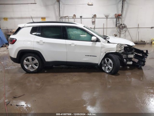 3C4NJCBB0MT571080 Jeep Compass Latitude Fwd