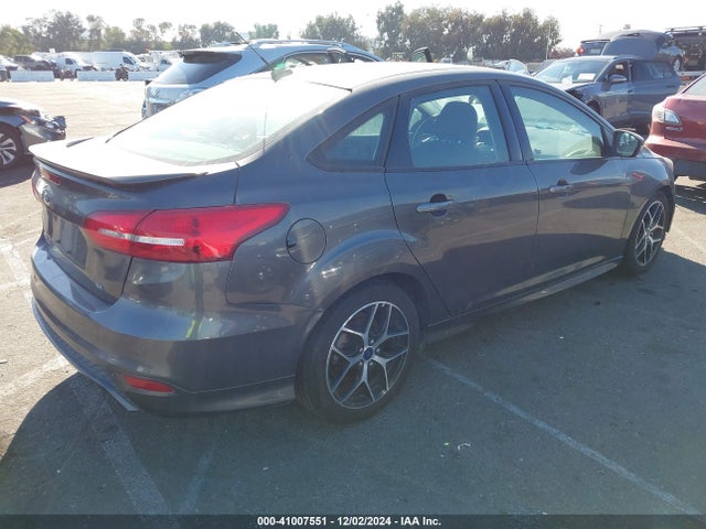 Ford FOCUS SE 2016 1FADP3F27GL275967 Image 4