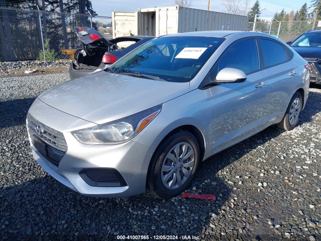 Hyundai ACCENT SE 2018 3KPC24A3XJE022068 Image 2