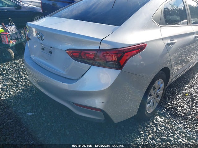 Hyundai ACCENT SE 2018 3KPC24A3XJE022068 Image 6