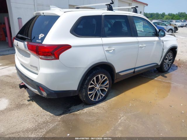JA4AZ3A33JZ009318 Mitsubishi Outlander Se