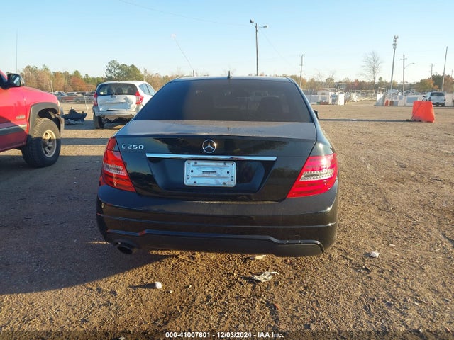 WDDGF4HB7EG252603 Mercedes-Benz C 250 Luxury/sport