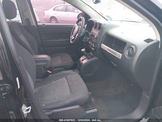 1C4NJCBA0GD513228 Jeep Compass Sport