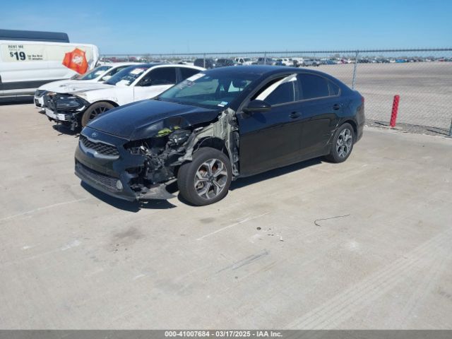 3KPF24AD8ME297528 KIA Forte Lxs