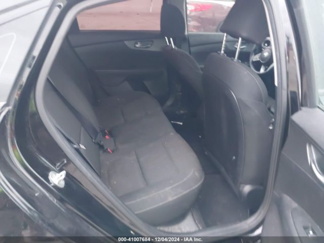 3KPF24AD8ME297528 KIA Forte Lxs