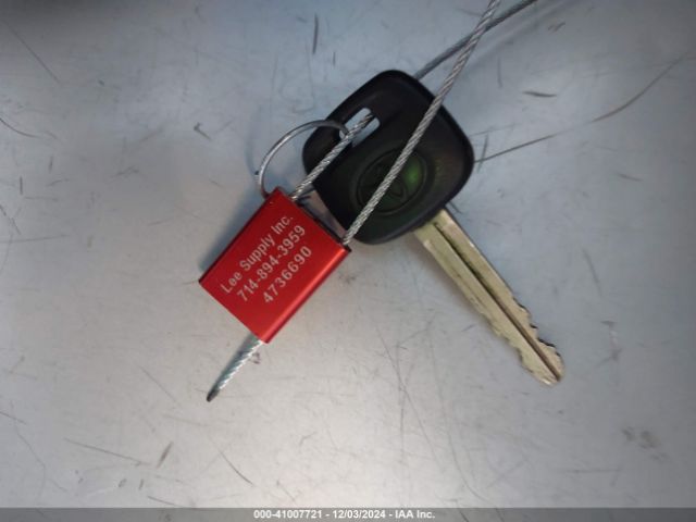 VNKKTUD39FA046643 Toyota YARIS L