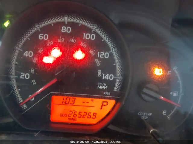 VNKKTUD39FA046643 Toyota YARIS L