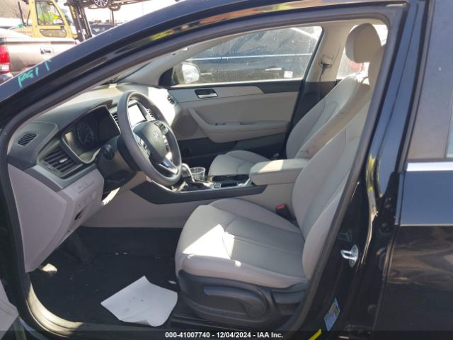 5NPE24AF4KH737587 Hyundai SONATA SE