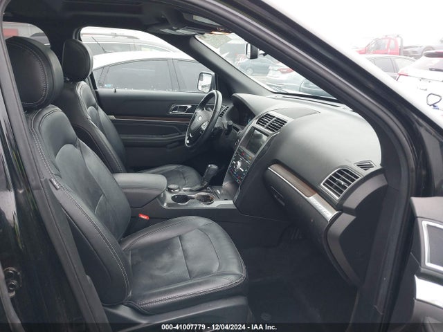 Ford Explorer Limited 2017 1FM5K8F86HGC92652 Image 5