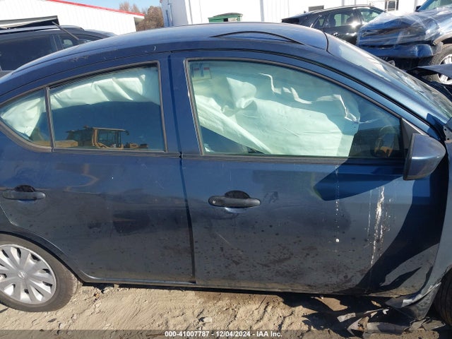 3N1CN7AP4HL856227 Nissan Versa 1.6 S+