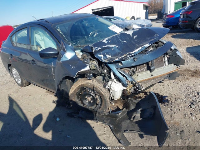 3N1CN7AP4HL856227 Nissan Versa 1.6 S+