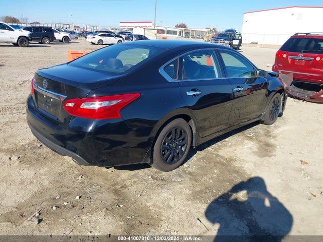 Nissan Altima 2.5 S 2018 1N4AL3AP0JC231933 Image 4