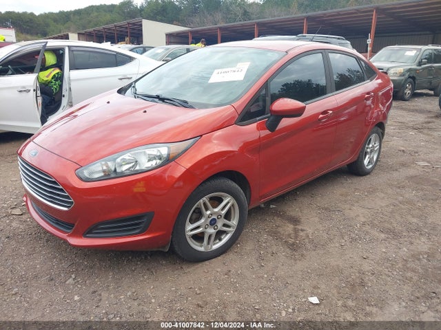 Ford FIESTA SE 2018 3FADP4BJ4JM103419 Image 2
