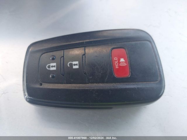 JTDKARFU8K3088754 Toyota Prius Le