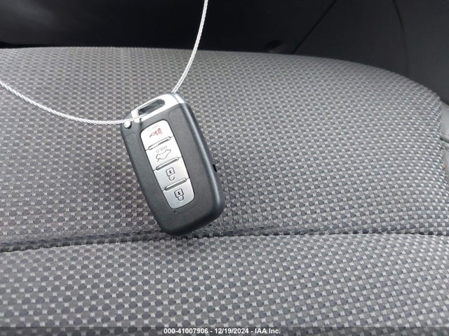 2013 Hyundai Sonata Se 2.0t მანქანა იყიდება აუქციონზე, vin: 5NPEC4AB0DH805137, აუქციონის ნომერი: 41007906