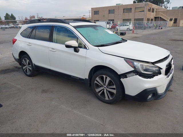 Subaru Outback 2.5i Limited 2018 4S4BSANC2J3202605 Image 1