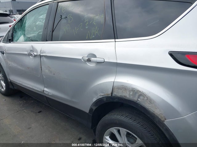 Ford ESCAPE SEL 2019 1FMCU0HD0KUB62145 Image 17
