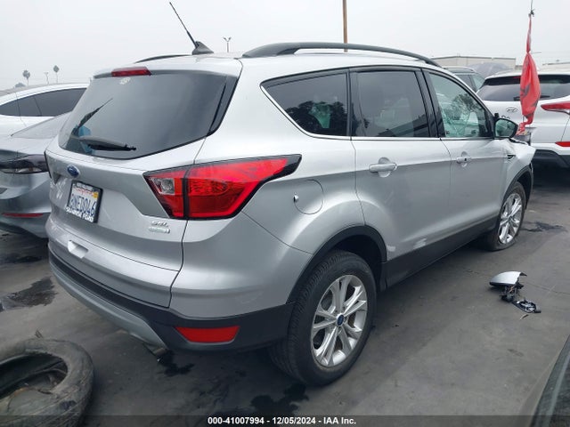 Ford ESCAPE SEL 2019 1FMCU0HD0KUB62145 Image 4