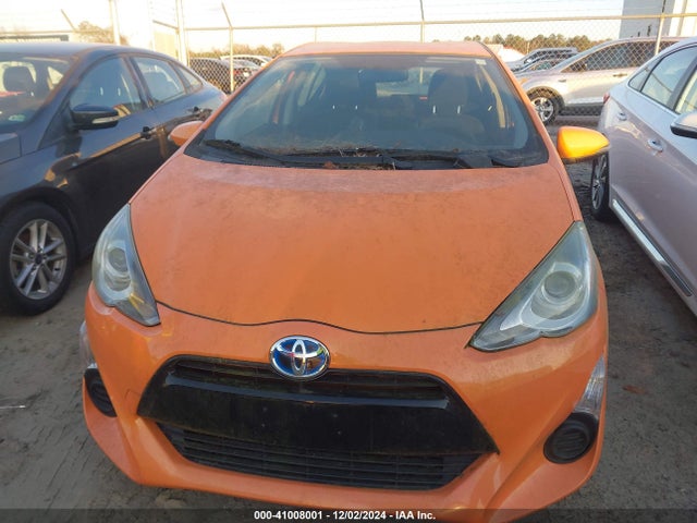 JTDKDTB30F1091649 Toyota Prius C Two
